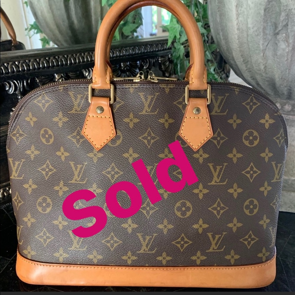 Beautiful Louis Vuitton Alma PM - Picture 1 of 16